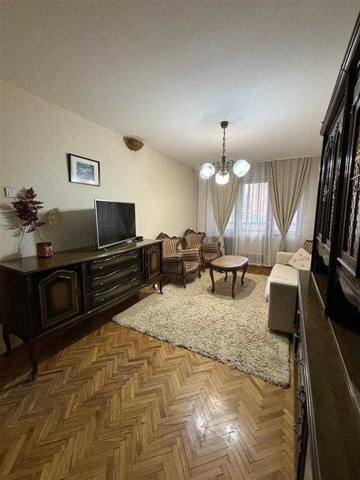 Дава се под наем Двустаен апартамент в Пловдив, Тракия - 59 кв.м за 290.7 € - Снимка #1