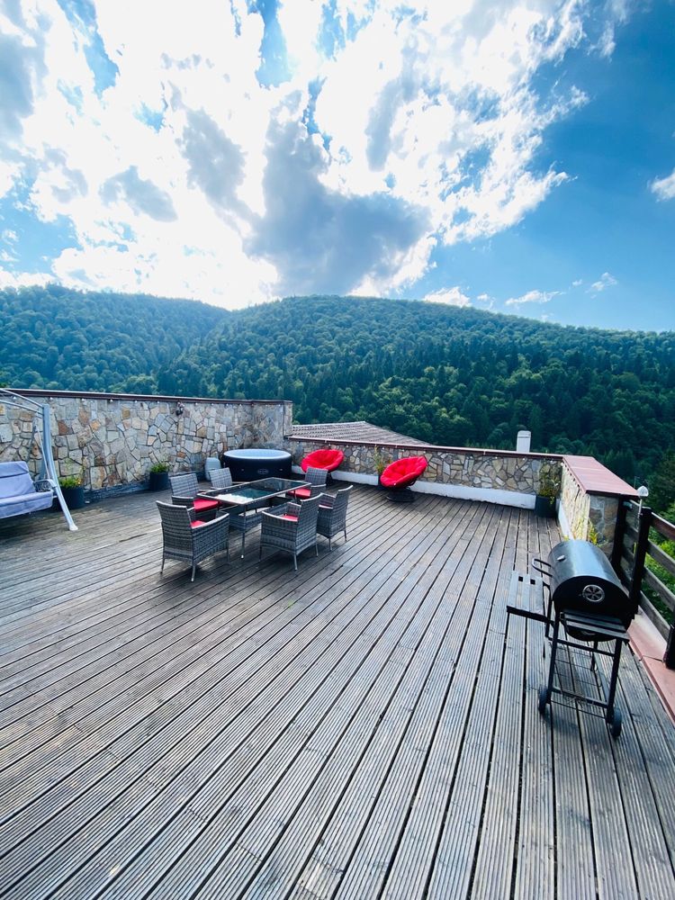 Vand apartament situat in Predeal