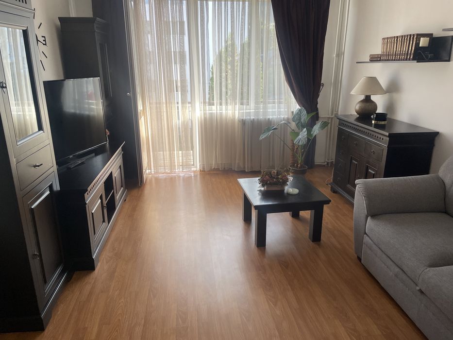 Inchiriez apartament vatra dornei
