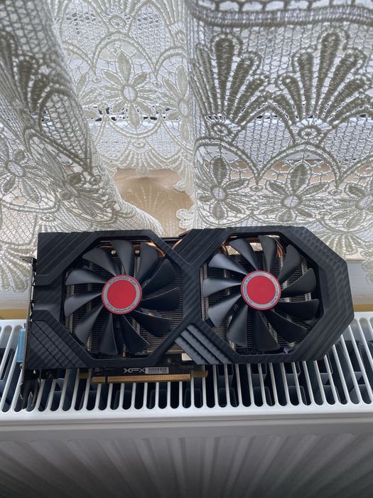 Vand placa video Rx 580 xfx 4gb posibil defecata