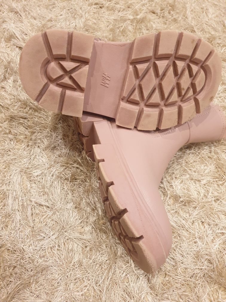 Ghetute H&M roz m27