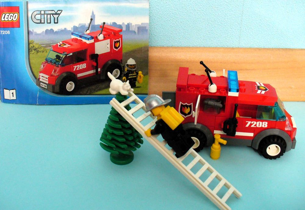 LEGO City Пожарни автомобили модели 60001, 7942 и 4427