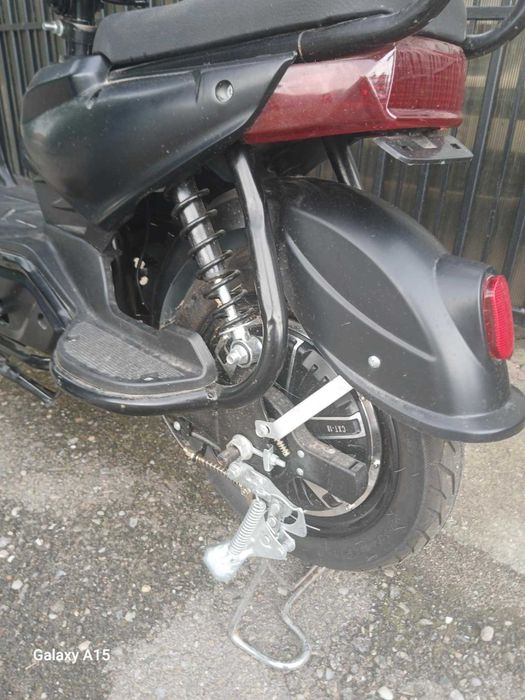 vand scuter electric nou