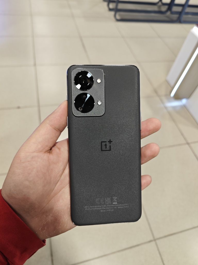 OnePlus Nord 2T 5G