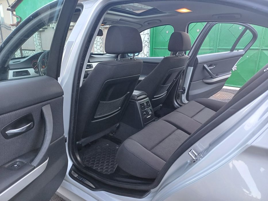 Bmw 320d E90 Facelift //Trapa//Navi CIC Mare//Angel eyes