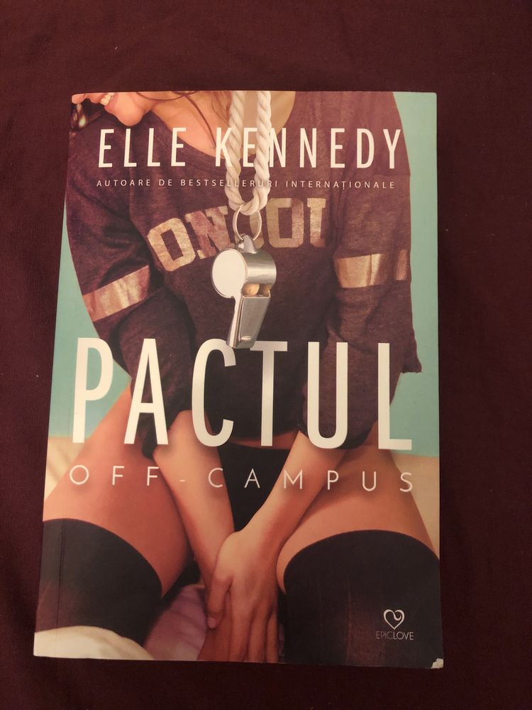 Pactul off-campus de Elle Kennedy