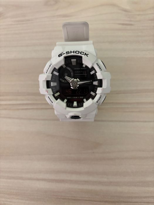 Casio G-Shock GA-700-7AER