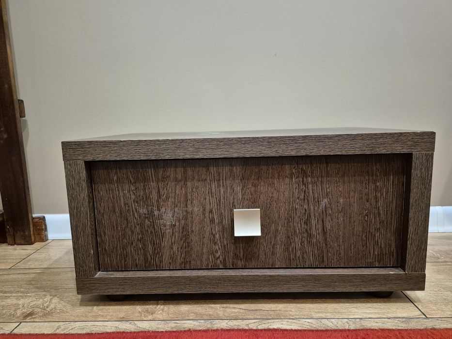 Тумба с выдвижным ящиком