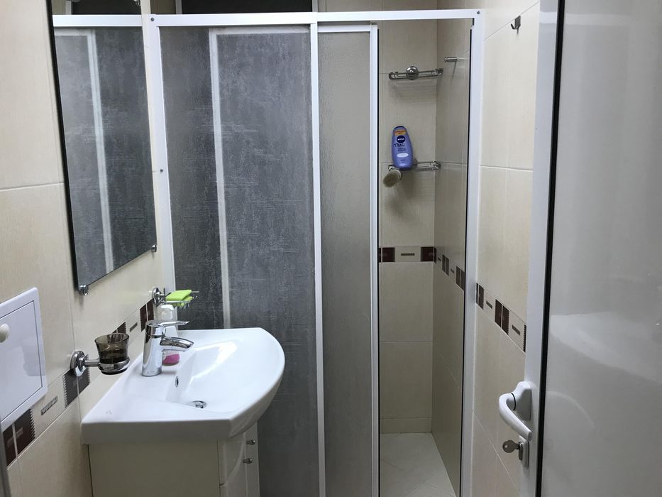 Дава се под наем Тристаен апартамент в Пловдив, Южен - 80 кв.м за 425 € - Снимка #4