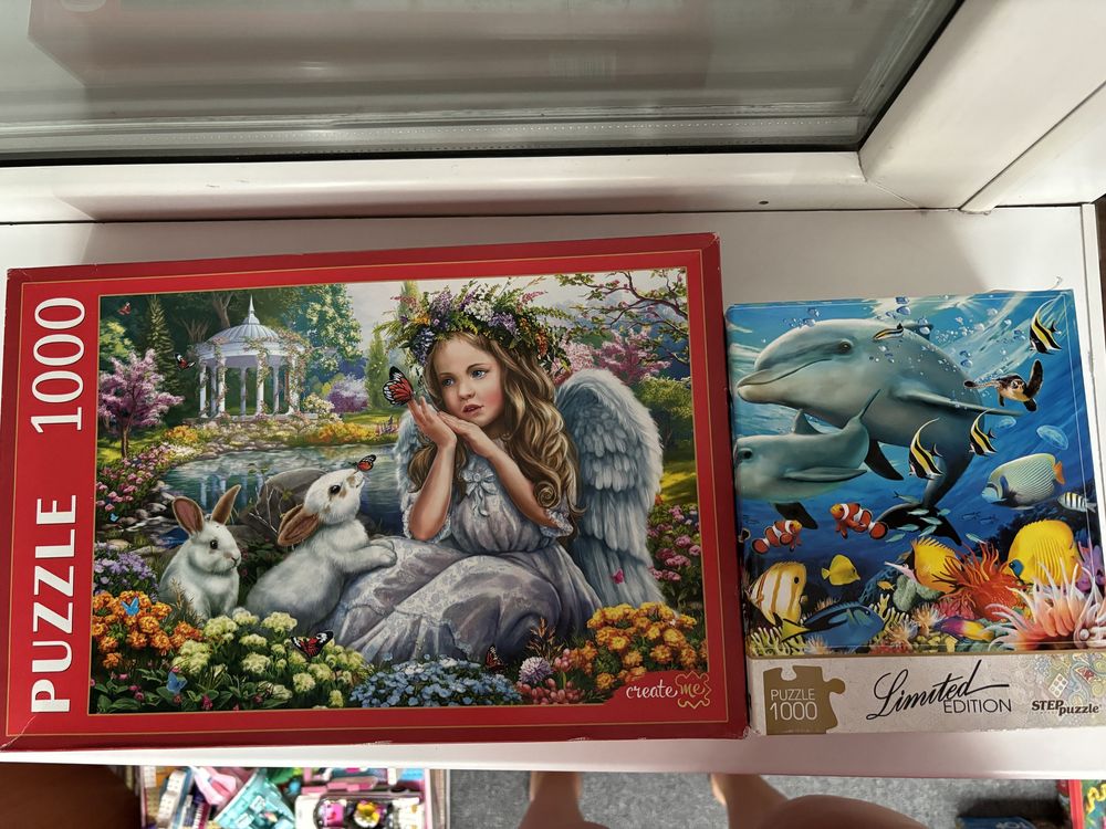 Много разных пазлов