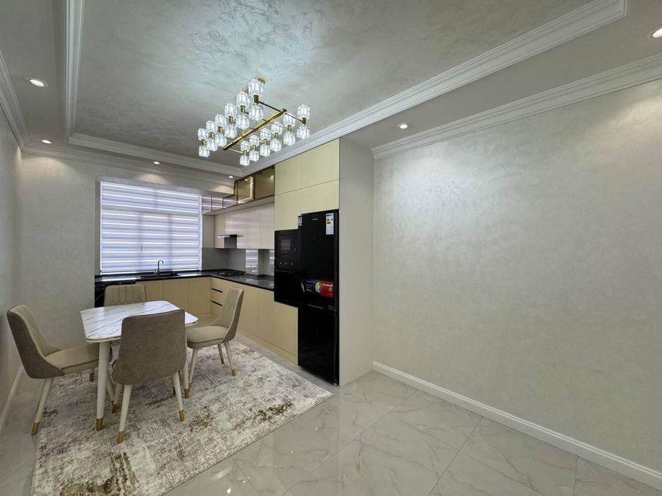 Vogzalda 3 xona Lux kvartira sotiladi