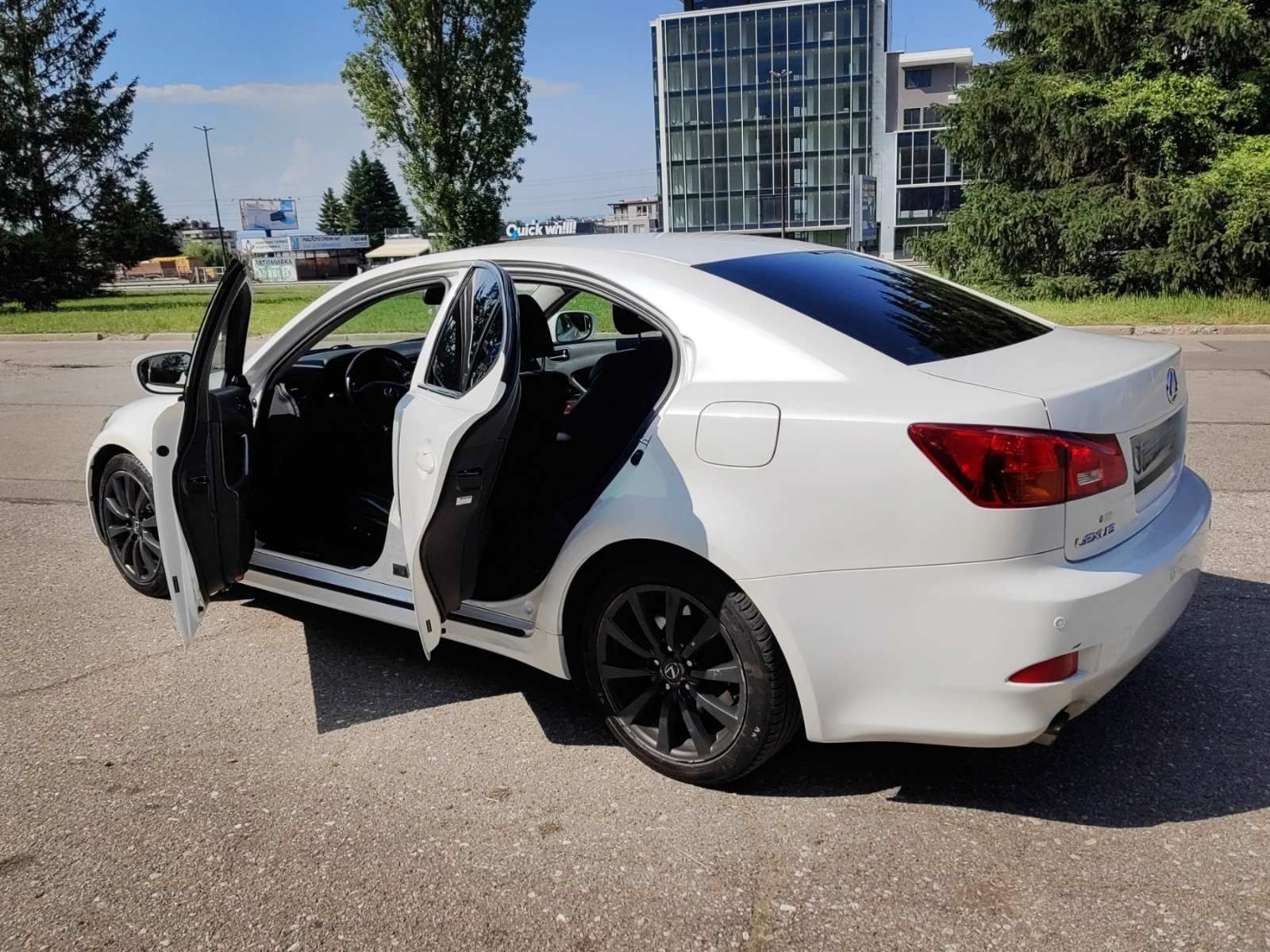 Lexus IS250 2.5 V6, 208 PS, AUTOMATIC