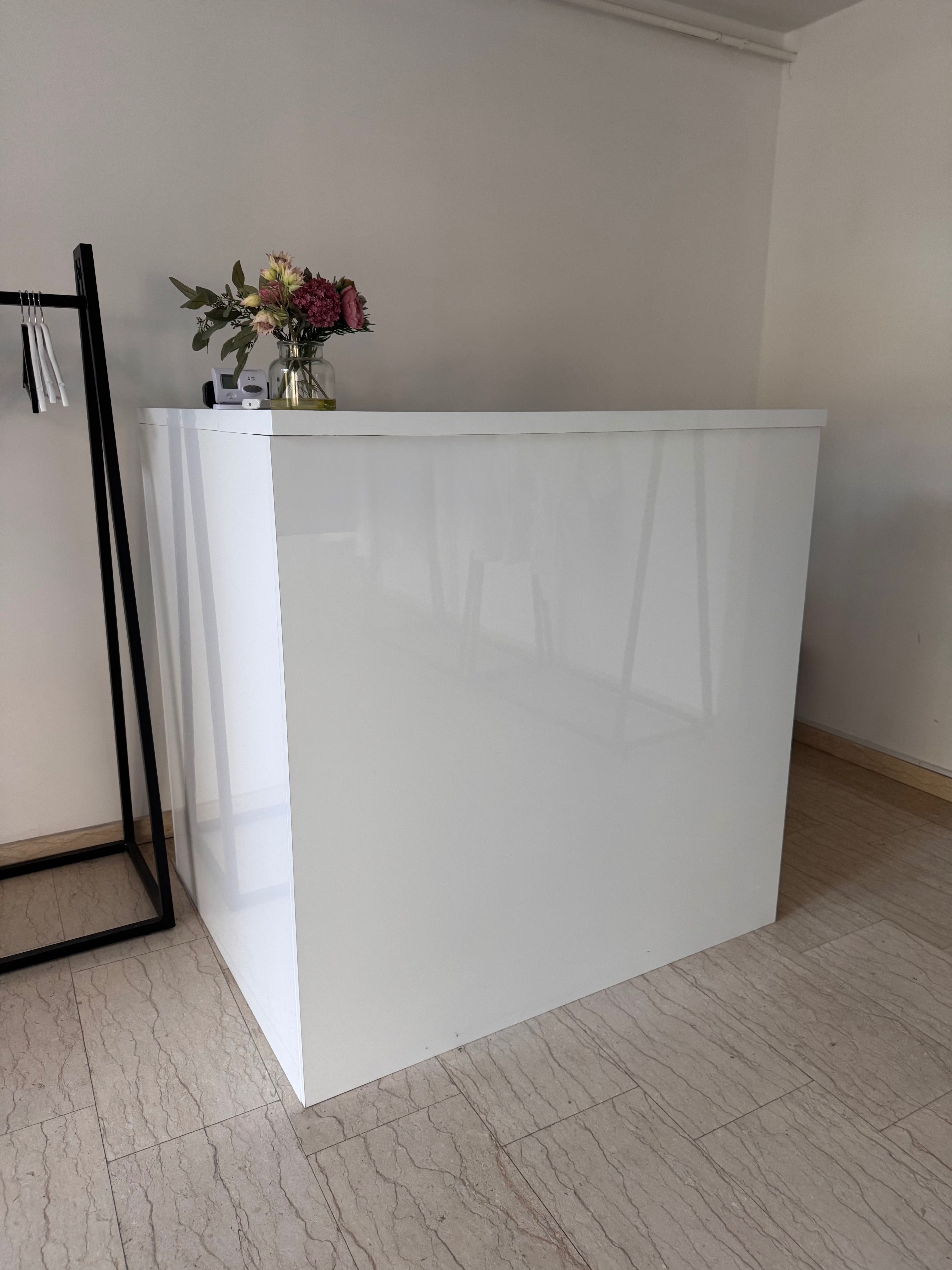 Vand stendere metalice/manechin/recepție