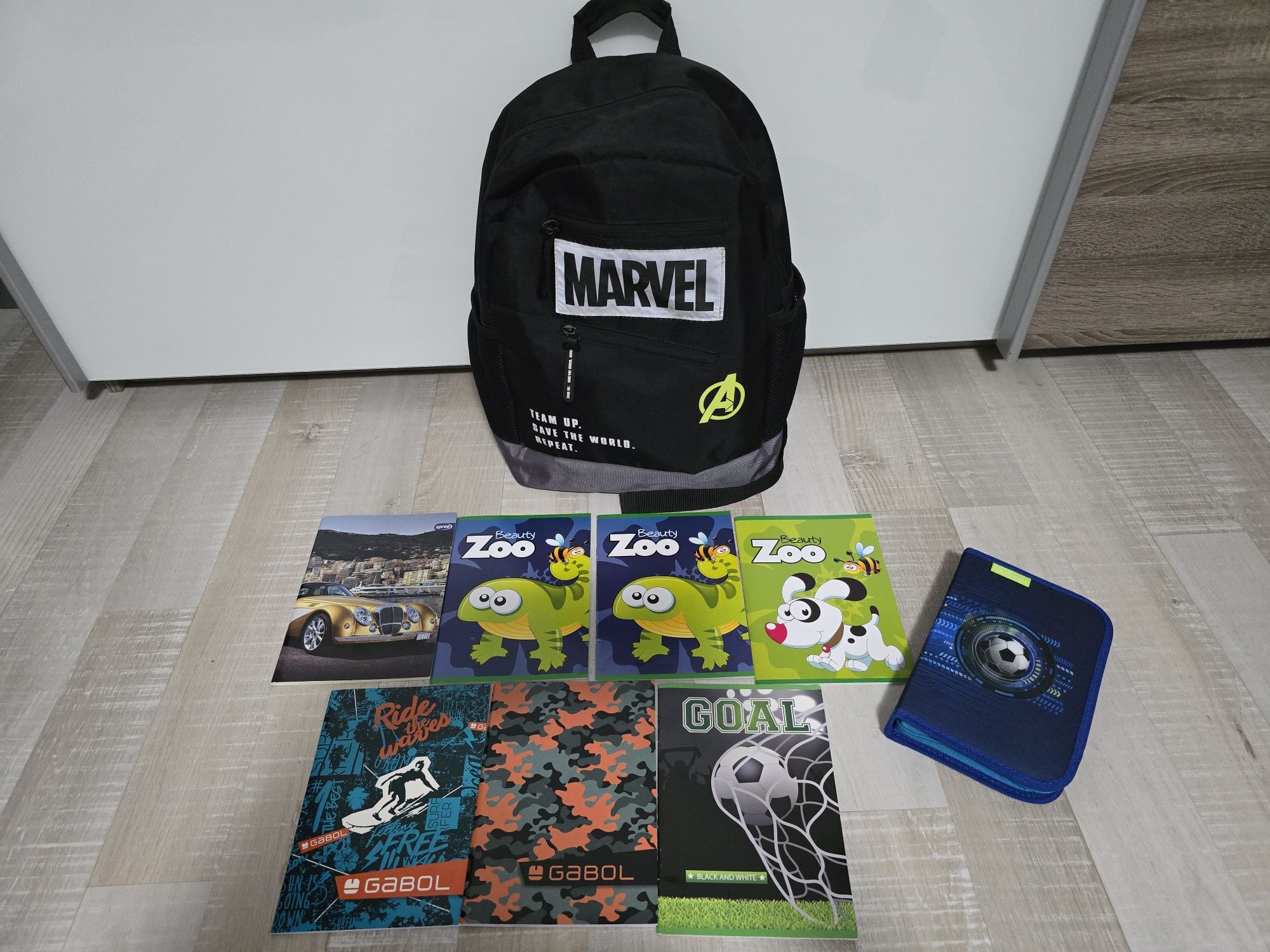 Раница Marvel и ученически несесер Herlitz