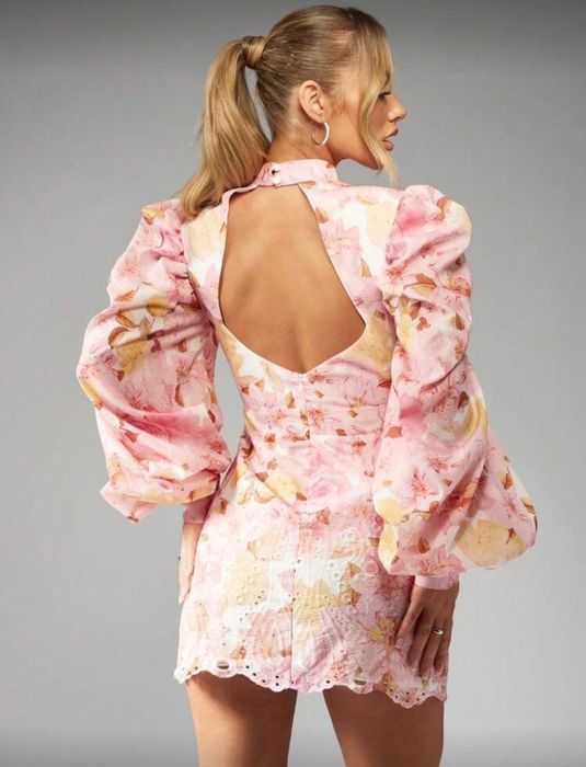 MISSGUIDED къса флорална рокля в размер 34/ХС