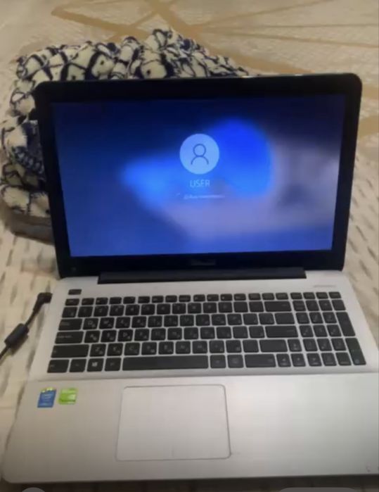 продам ноутбук хороший