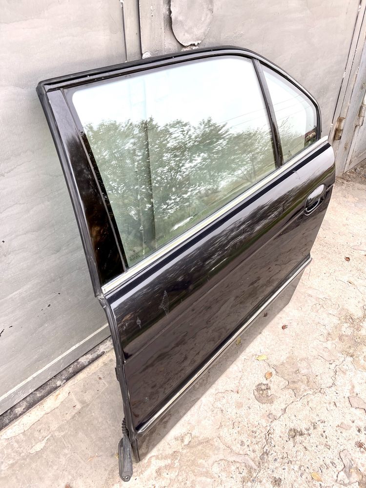 Задняя левая дверь ЛОНГ на BMW E38 БМВ Е38