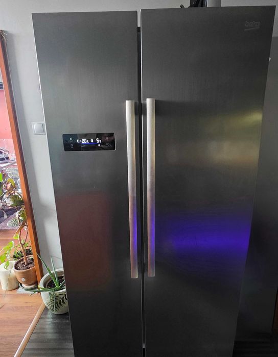 Хладилник Side by side Beko GNO4331XPN, 442 л