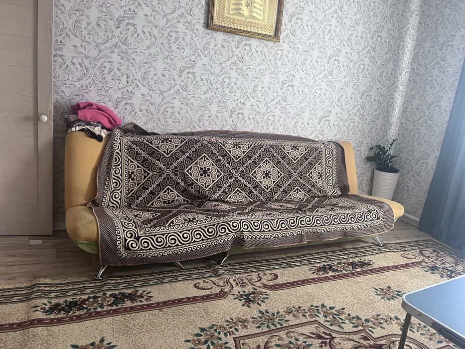 Тахта с кресло
