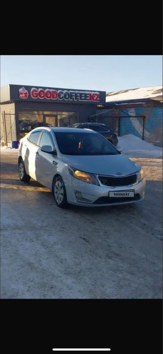 Продам машину киа рио 2014
