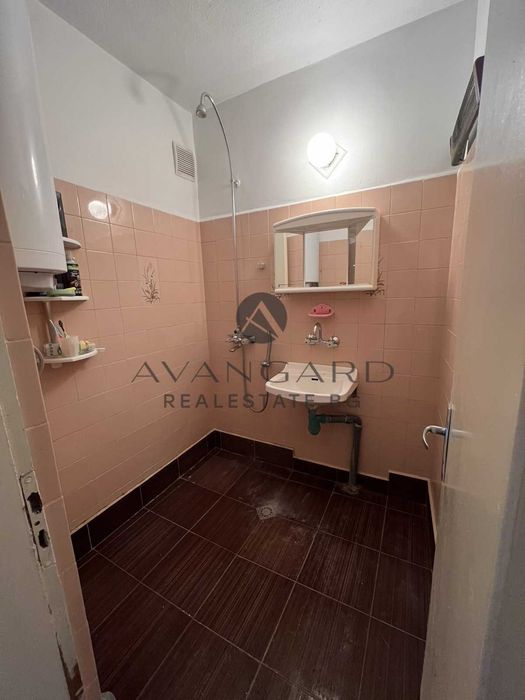 оф.23877 Обзаведен тристаен/ Стария град