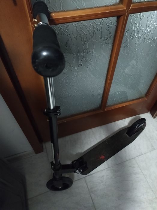 Trotineta băieți 7-10 ani