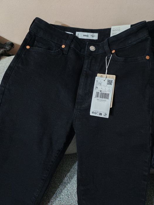 Разпродажба на Дамски дънки 10 лв броя