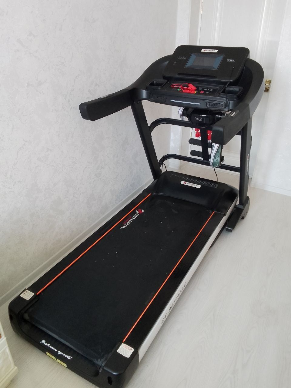 Беговая дорожка General Fitness GF-8050M

Максимальный вес пользовател