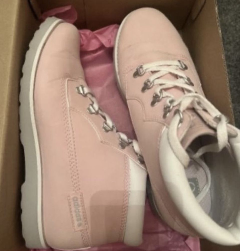 Оригинални боти Adidas