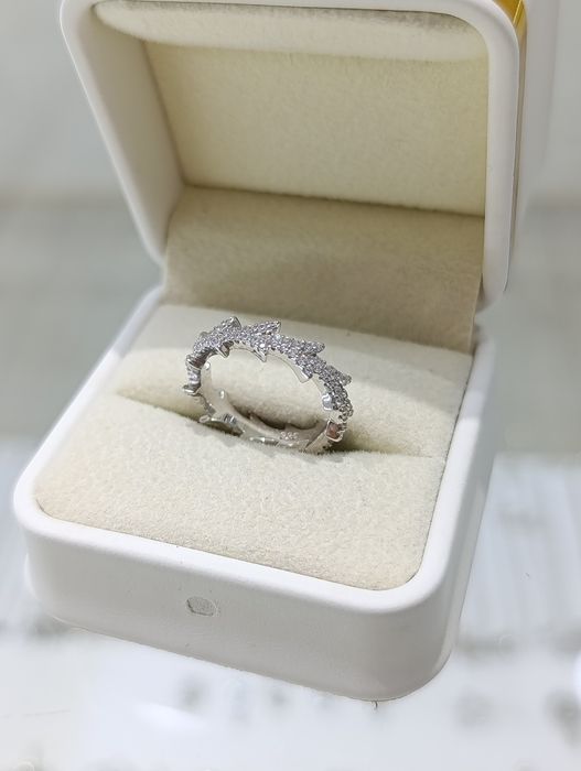 Серебряное кольцо.Серебро 925 проба.Заводское качество