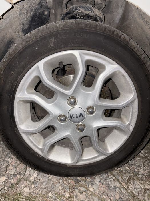 Диск с резиной R15 185/55 Кия-Хундай