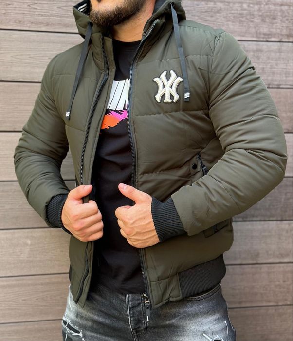 Мъжко зимно яке с качулка