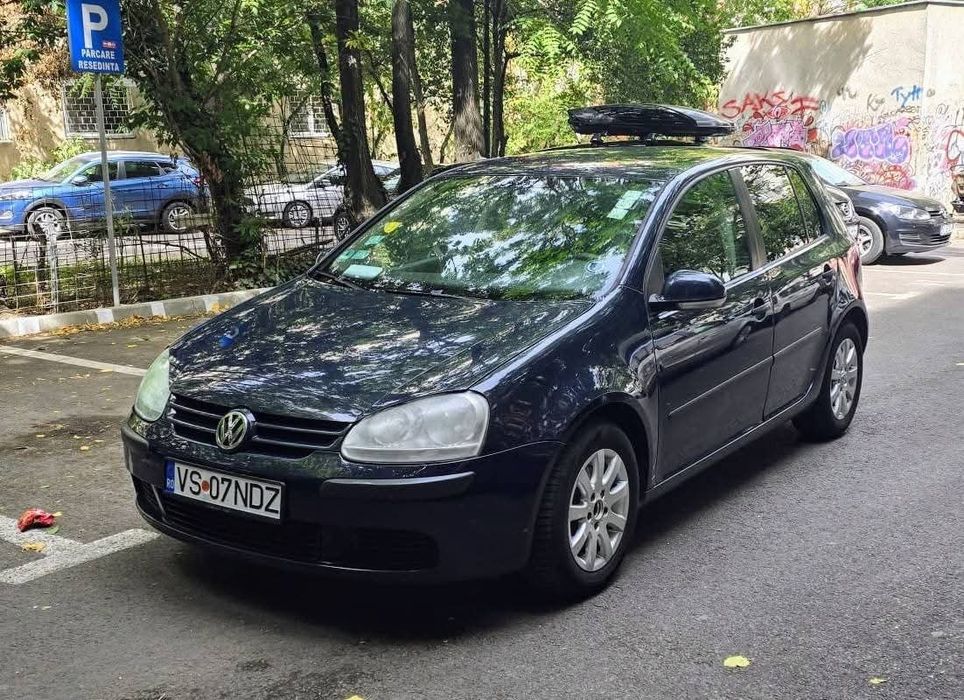 Volkswagen Golf V 1.6 i