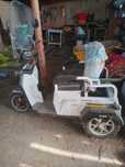 Triciclu electric .
