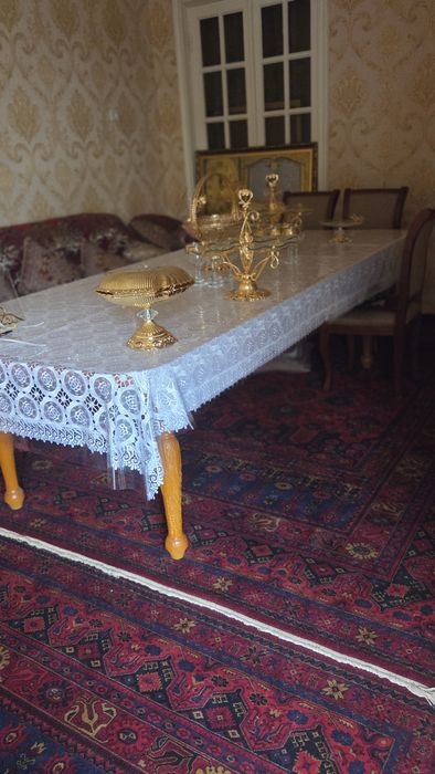 Стол на хороший качестве новый