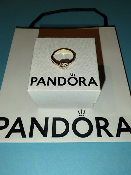 Inel Auriu cu piatra argintie 54