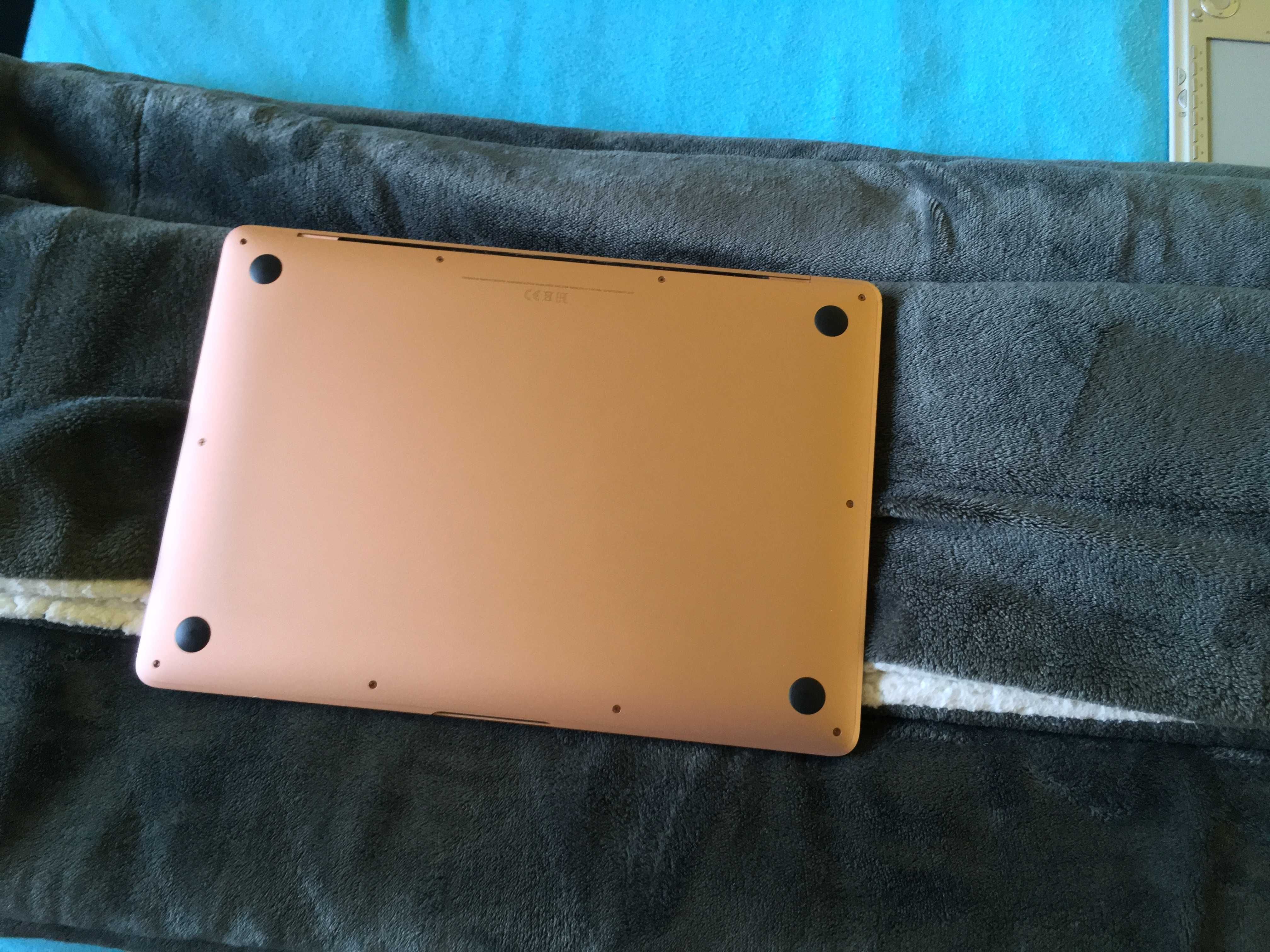 capac spate macbook air 13" rose gold 2018, 2019, 2020