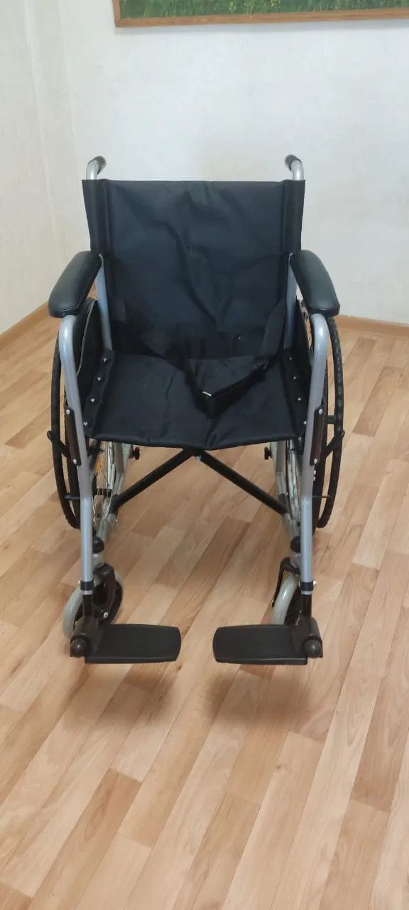 Инвалидная Кресло-коляска. Новая