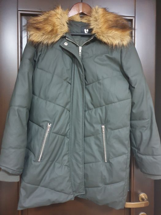 Geacă de iarnă cu blaniță