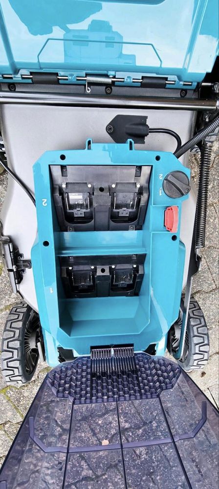 Косачка Makita DLM532Z Cordless Lawn Mower