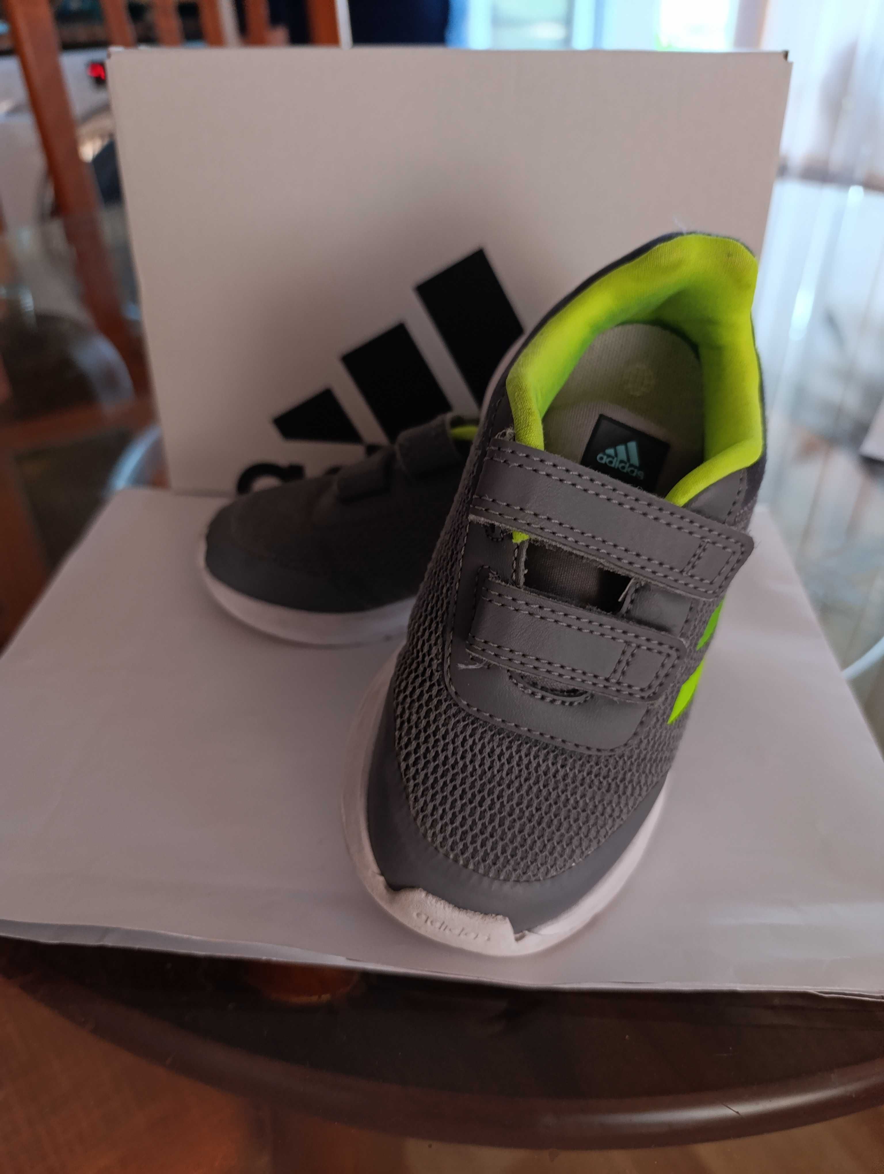Маратонки Adidas