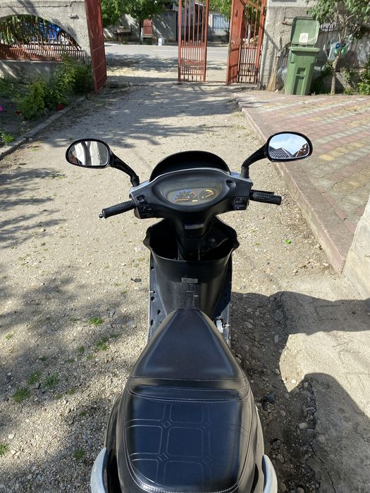 Vand scuter 125cc