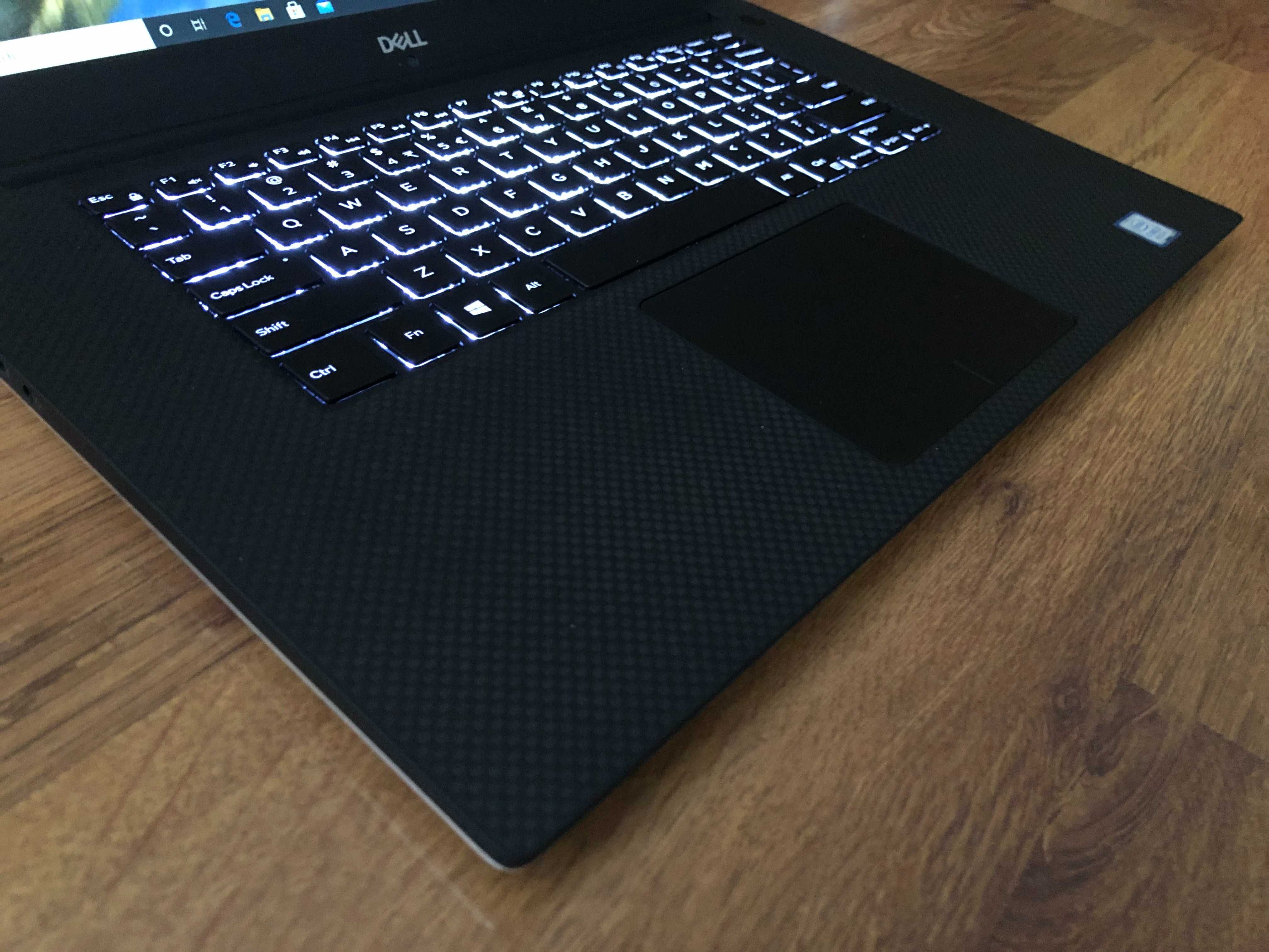 15.6' IPS i7-8750H DELL XPS 9570 16GB DDR4/256GB/GTX 1050 Ti Max-Q 4GB