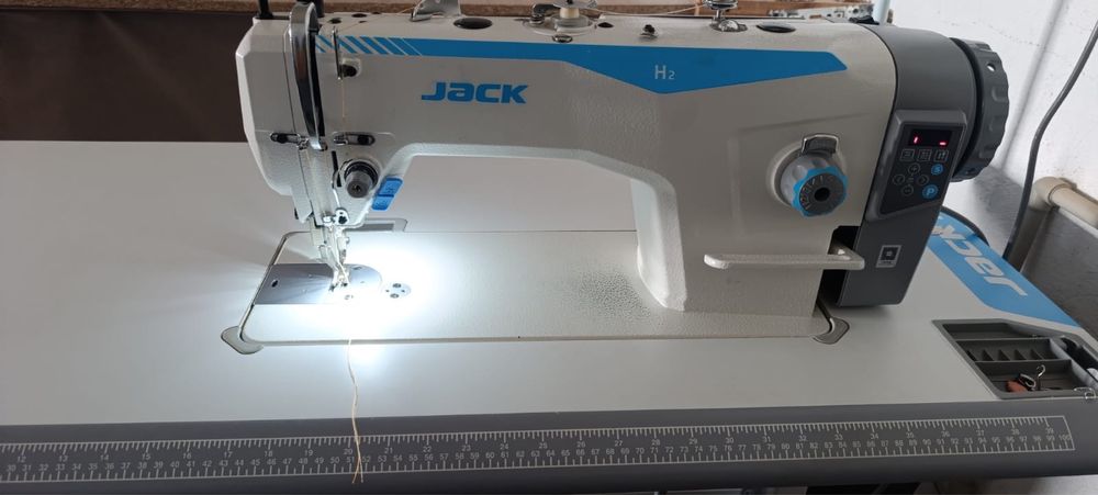 Щвейная машина Jack H2-CZ