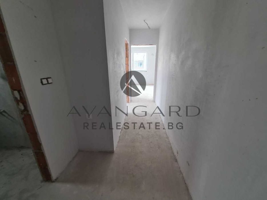 Продава се Тристаен апартамент в Пловдив, Прослав - 101 кв.м за 1250 €/кв.м - Снимка #9