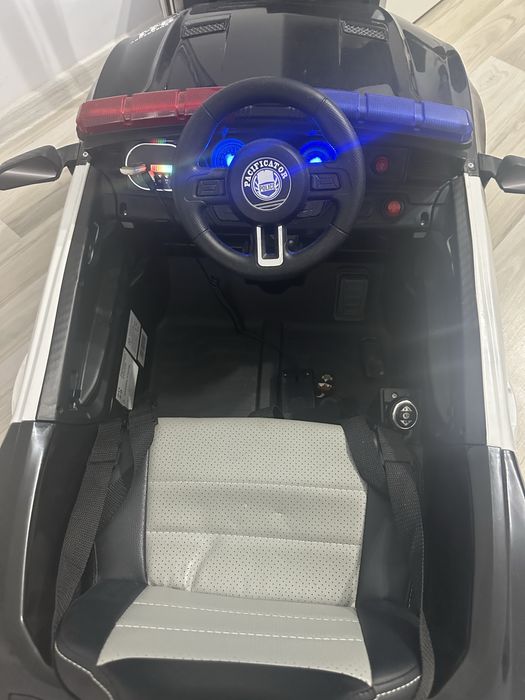 Masinuta electrica copii police