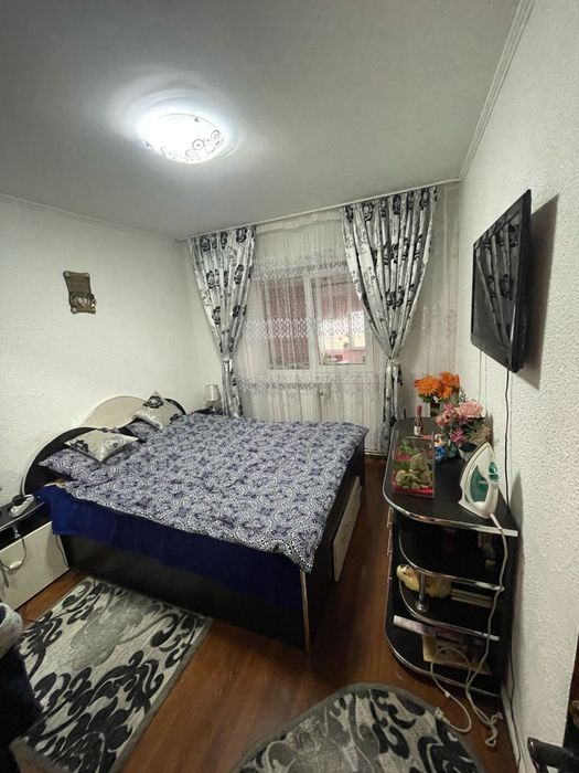 Vand apartament  3 camere