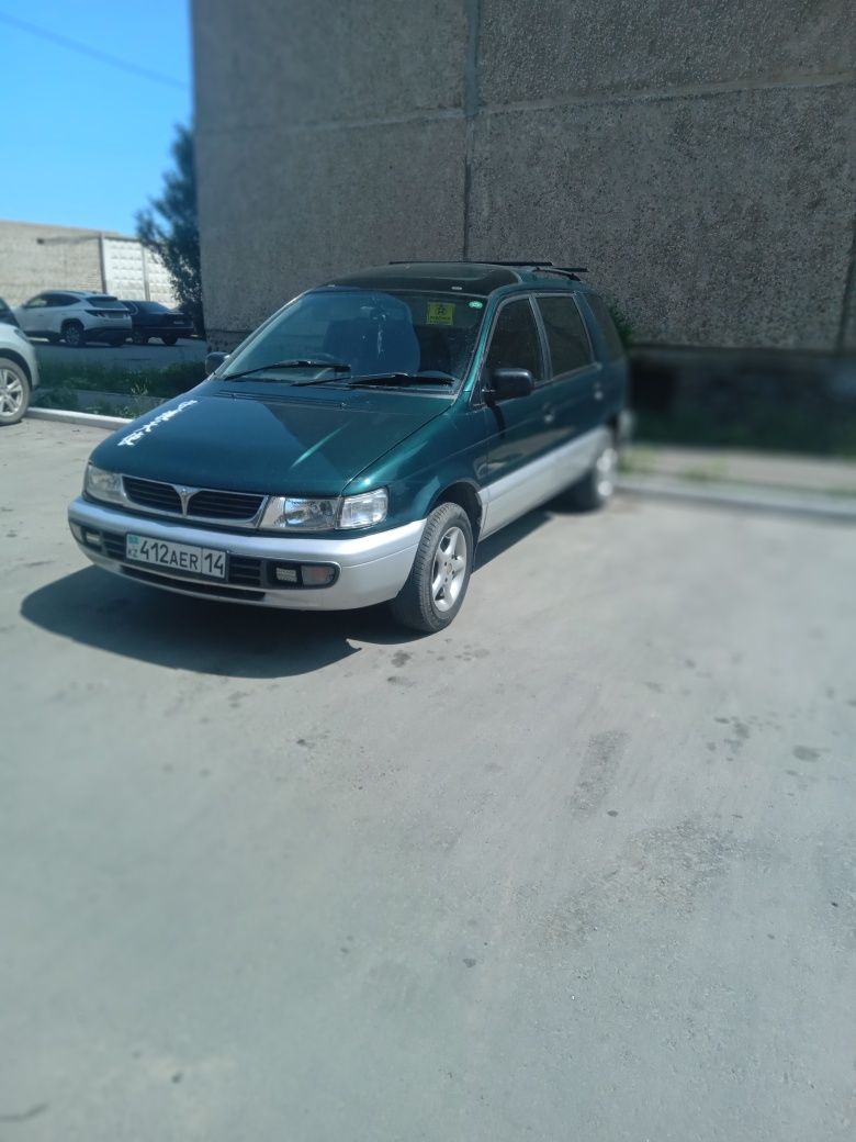 Продам  минивен.