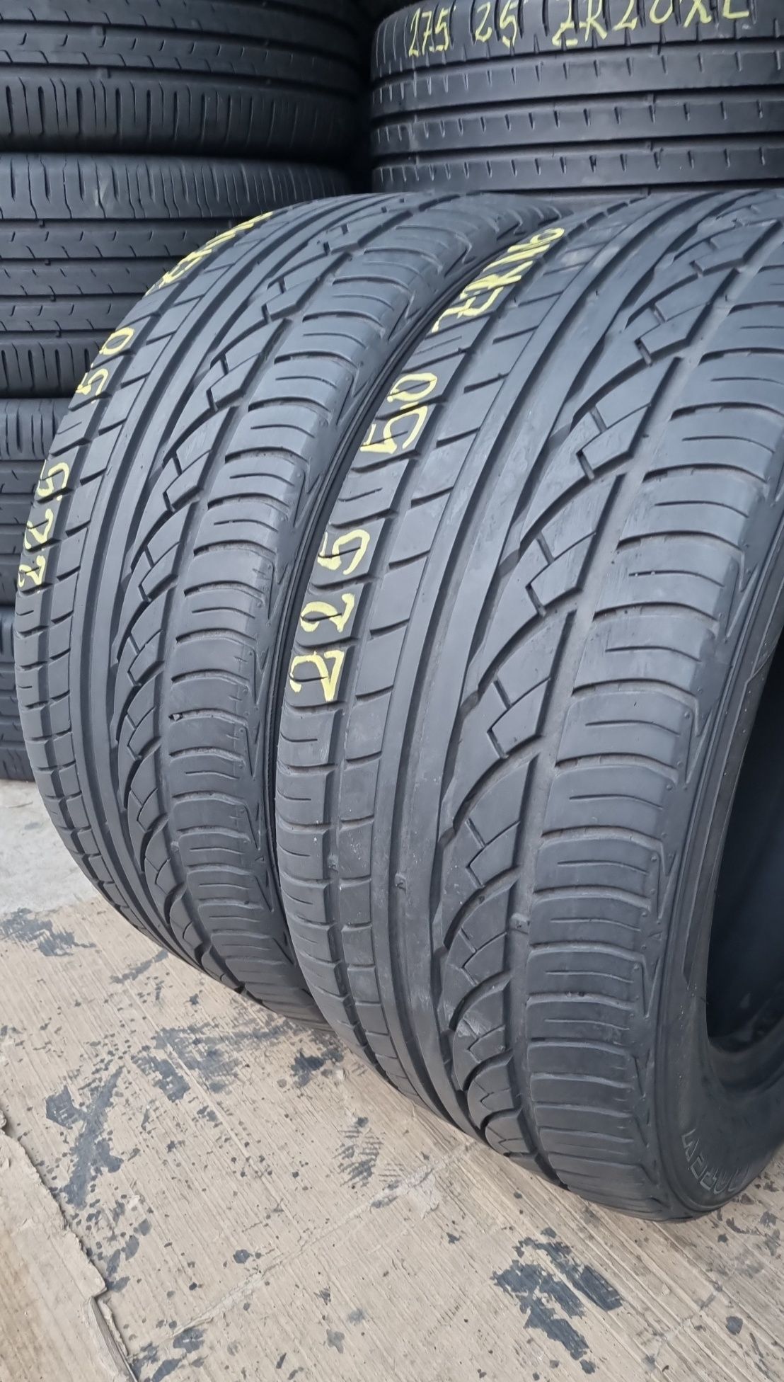 2 Anvelope Vară ROTEX 225 50 ZR16  Stare Perfectă.