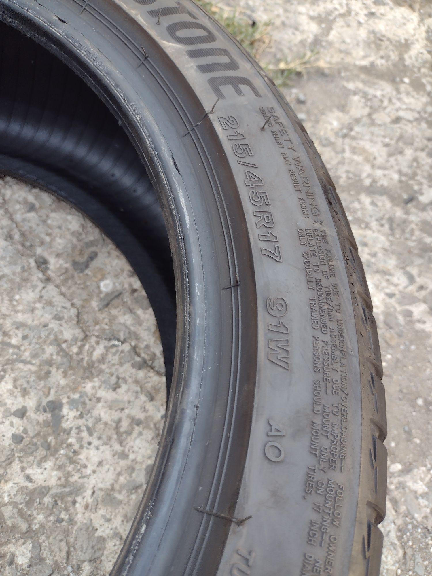 Топ състояние 4бр.215/45/17 Bridgestone T005 dot0520